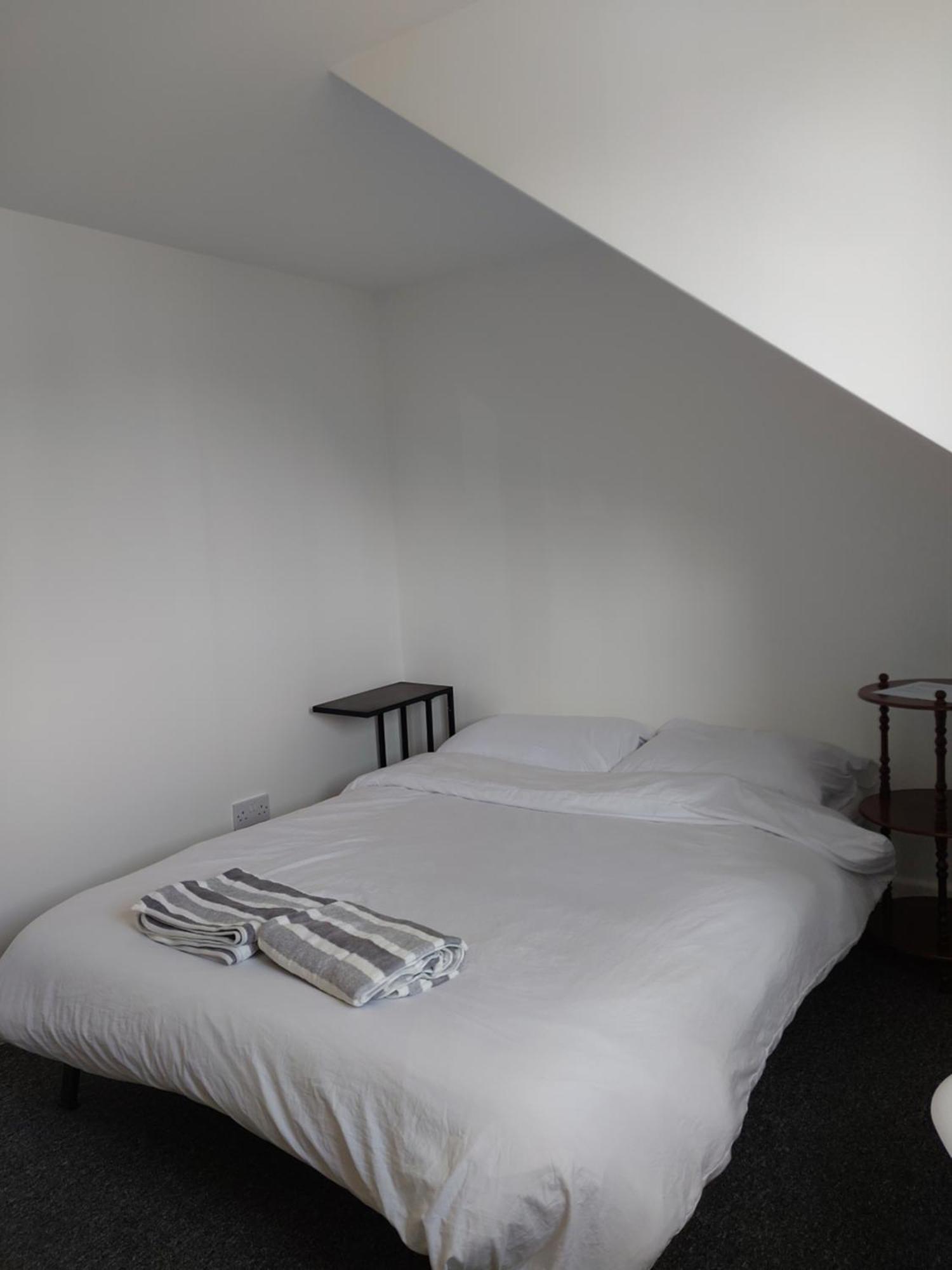 Joyful Room Рейнхем Экстерьер фото